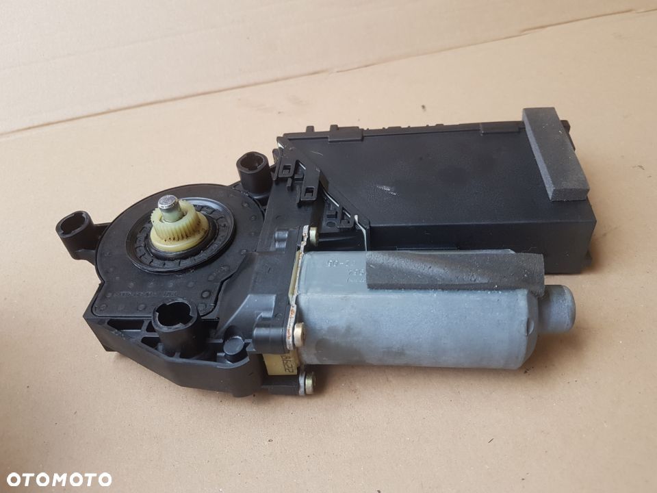 VW Phaeton silniczek podnośnika mechanizmu podnoszenia szyby prawy tył - 8