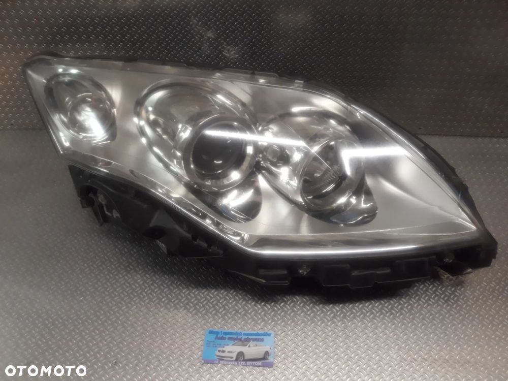LAMPA PRAWY PRZÓD RENAULT LAGUNA III VALEO  260100033R - 1