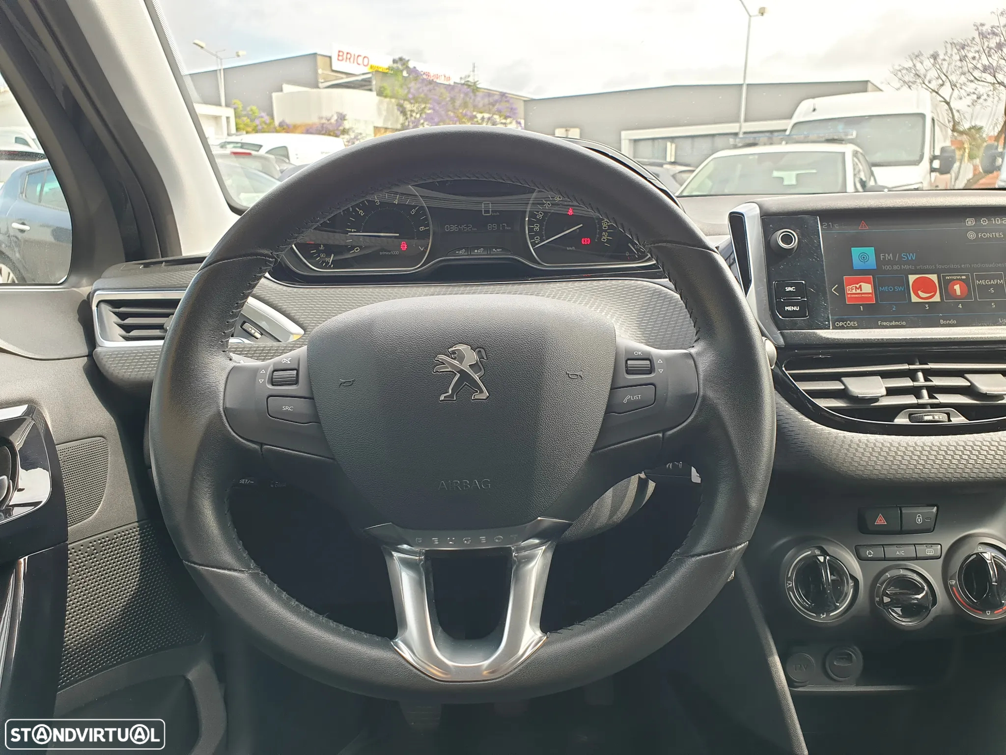 Peugeot 2008 1.2 PureTech Signature - 14