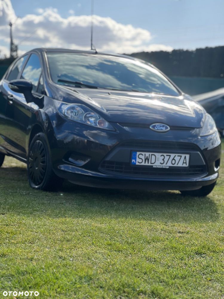 Ford Fiesta - 2