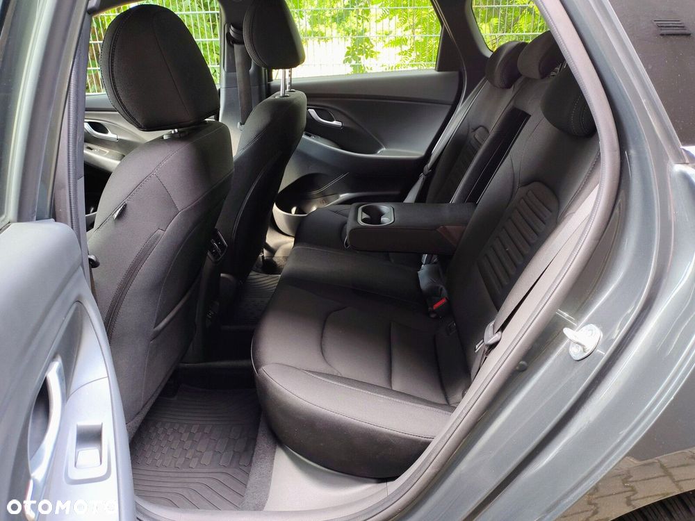 Hyundai i30 1.5 T-GDI 48V Smart - 12