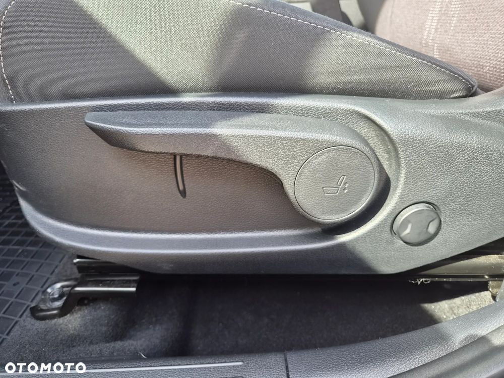 Kia Sportage 1.6 T-GDI HEV L 4WD - 23