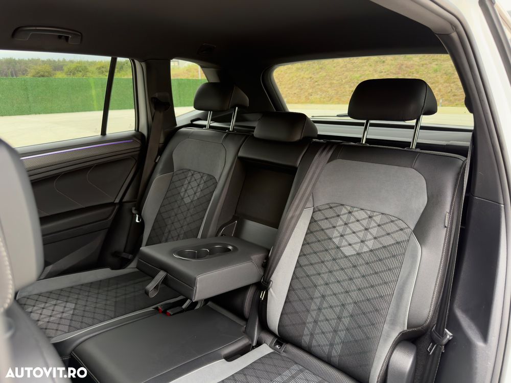 Volkswagen Tiguan 2.0 TDI SCR 4MOTION DSG R-Line - 29