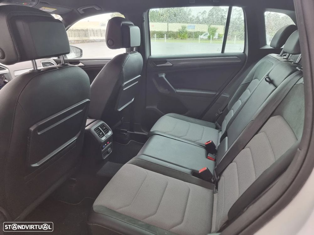 VW Tiguan 2.0 TDI R-Line DSG - 26