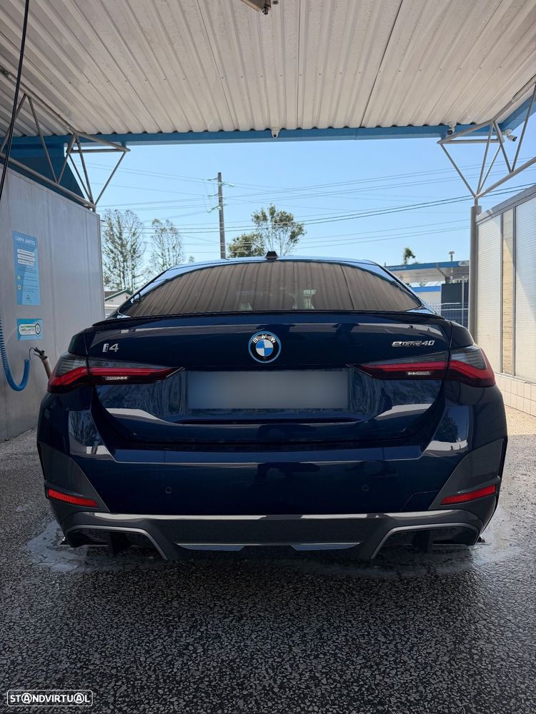 BMW i4 - 4