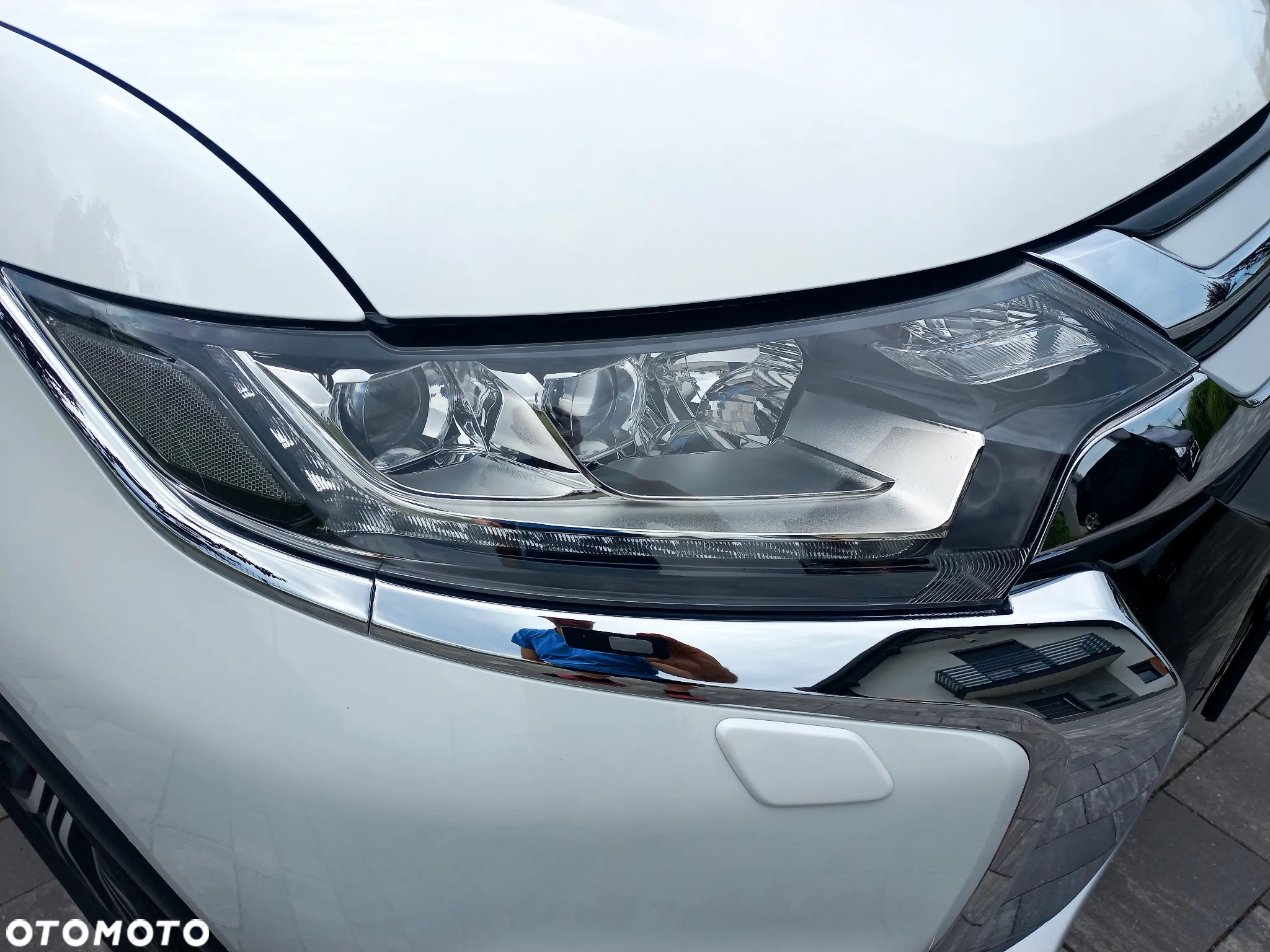 Mitsubishi Outlander 2.0 Intense + Navi 4WD CVT - 19