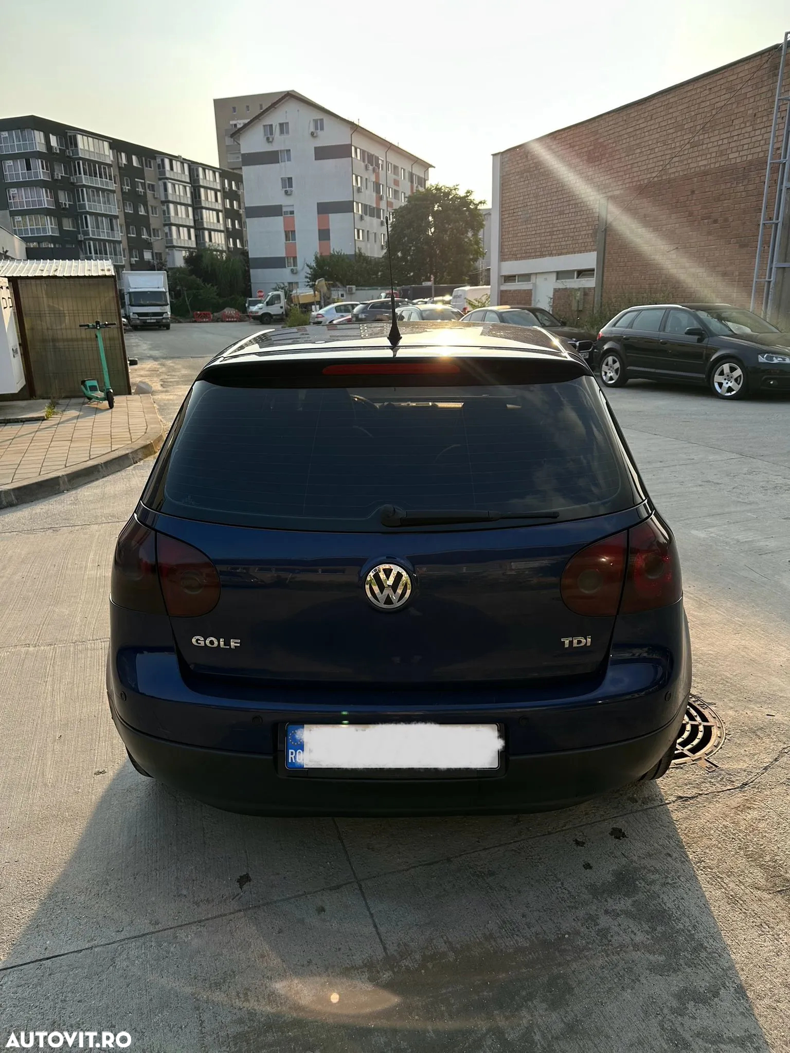 Volkswagen Golf 1.9 TDI Trendline - 6