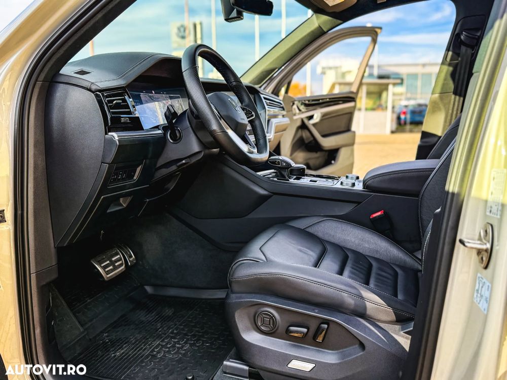 Volkswagen Touareg V6 TDI 4MOTION R-Line - 13