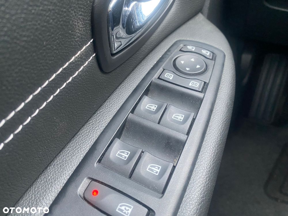 Renault Scenic ENERGY TCe 130 BOSE EDITION - 22