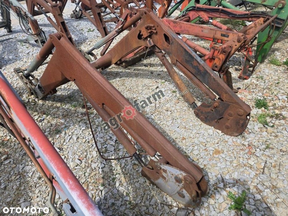 Ładowacz czołowy MX T8 - 1
