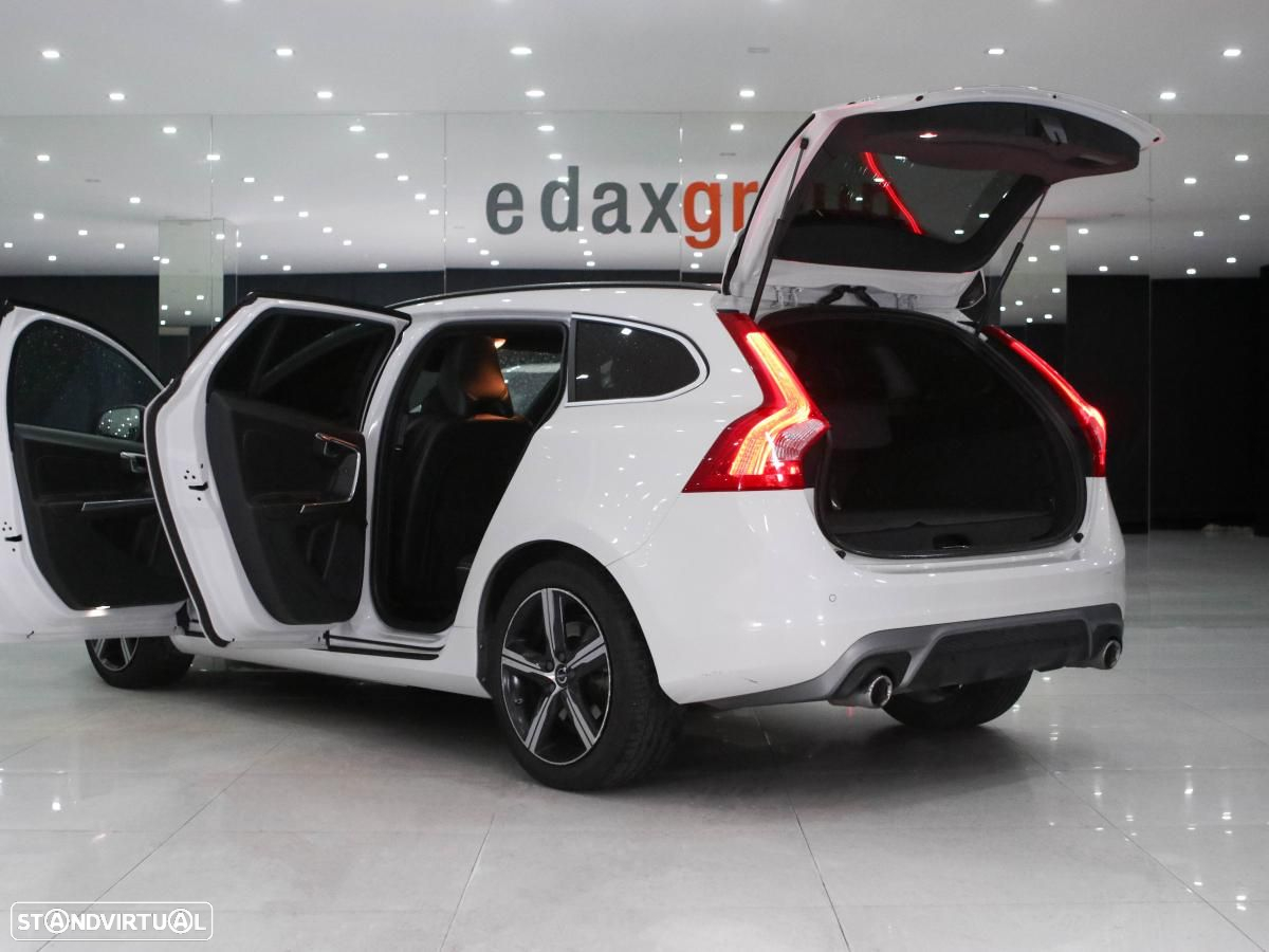 Volvo V60 2.4 D6 R-Design Sum.AWD Phev - 5