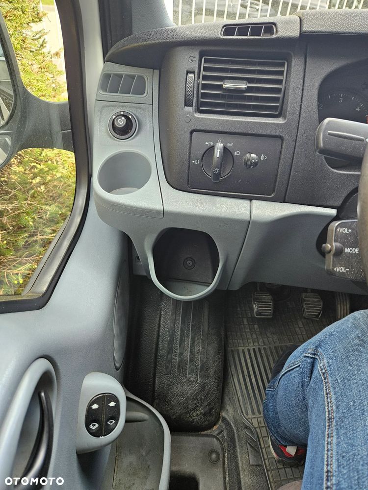Ford Transit - 25