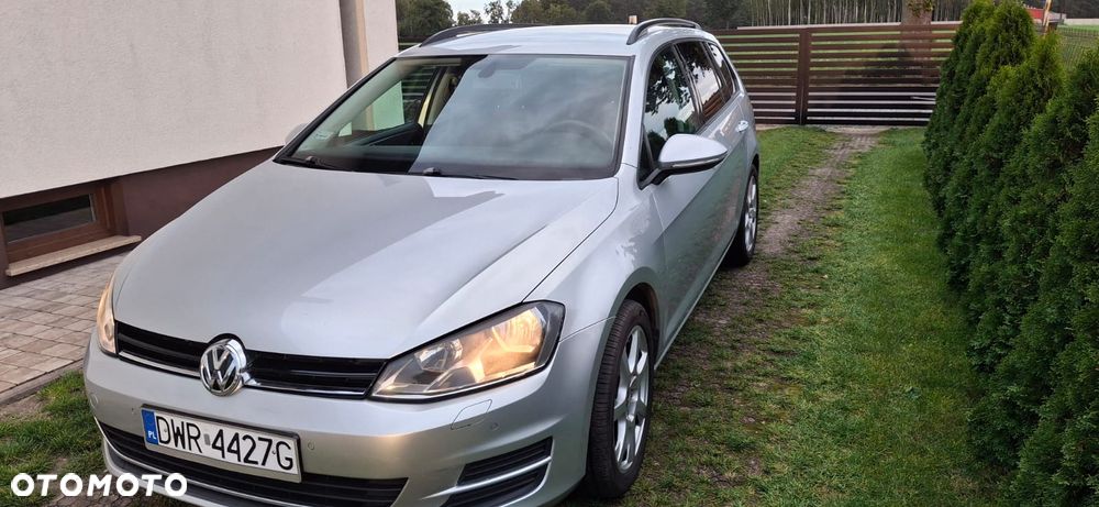 Volkswagen Golf - 2