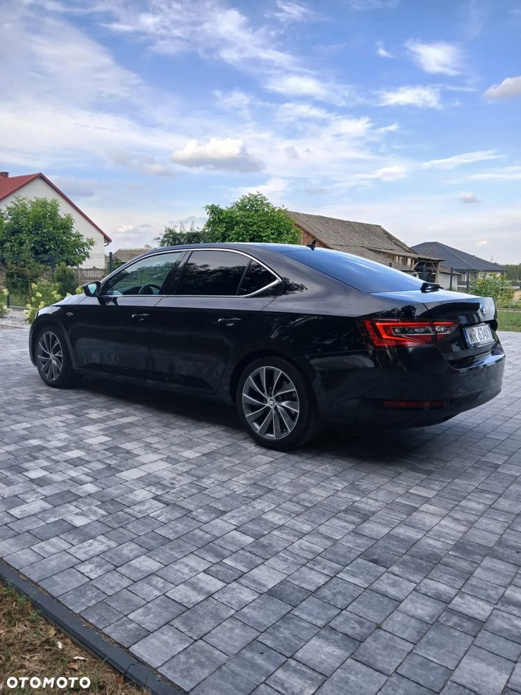 Skoda Superb 2.0 TDI DSG L&K - 18