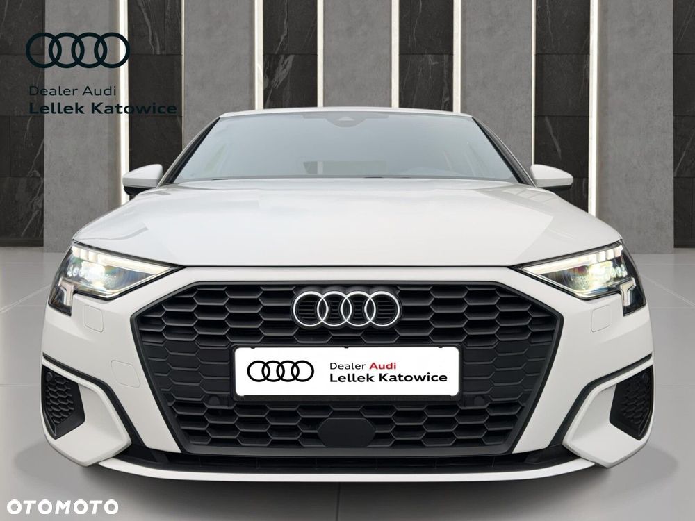 Audi A3 Sportback - 2