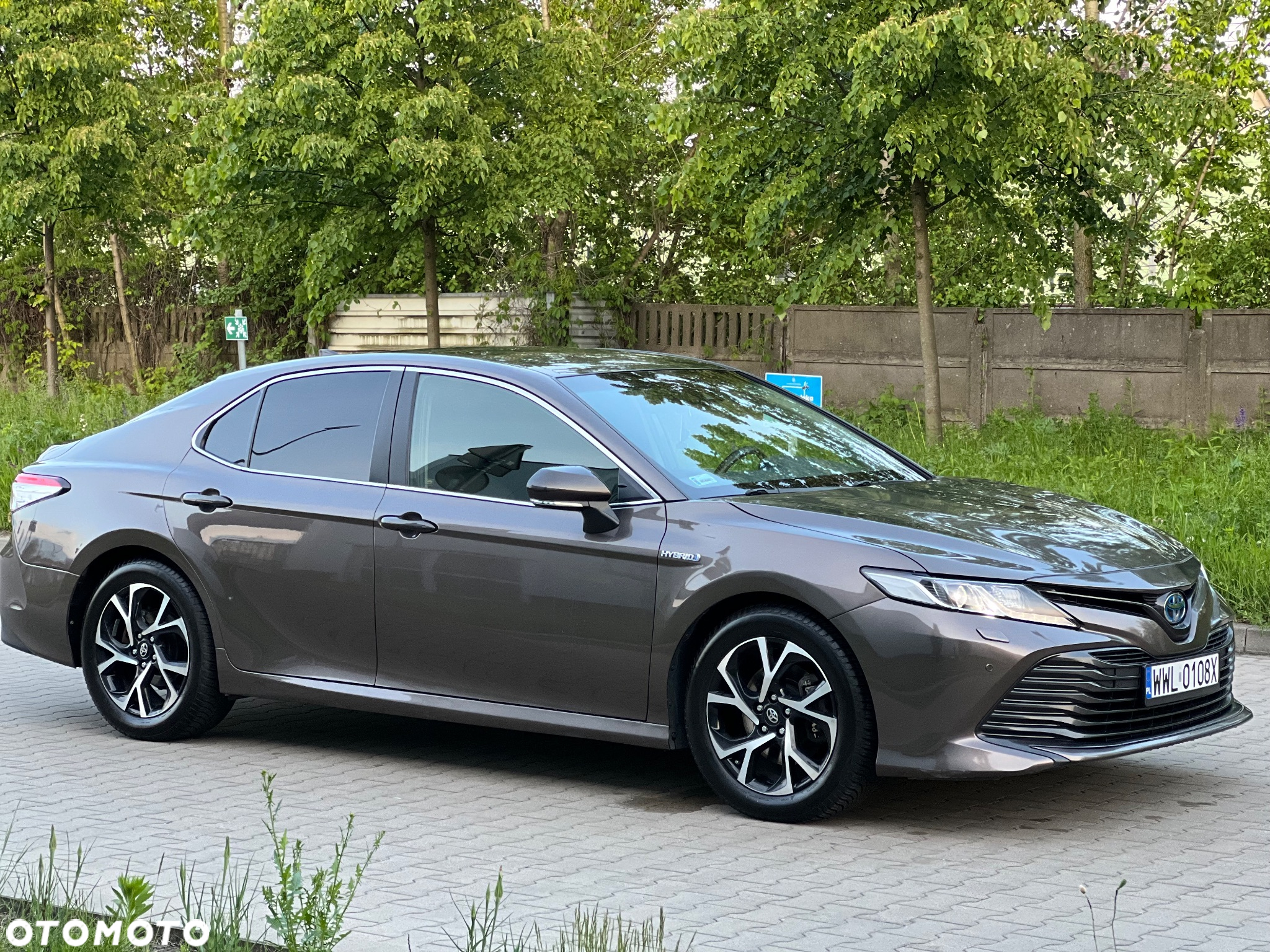 Toyota Camry 2.5 Hybrid Comfort CVT - 4