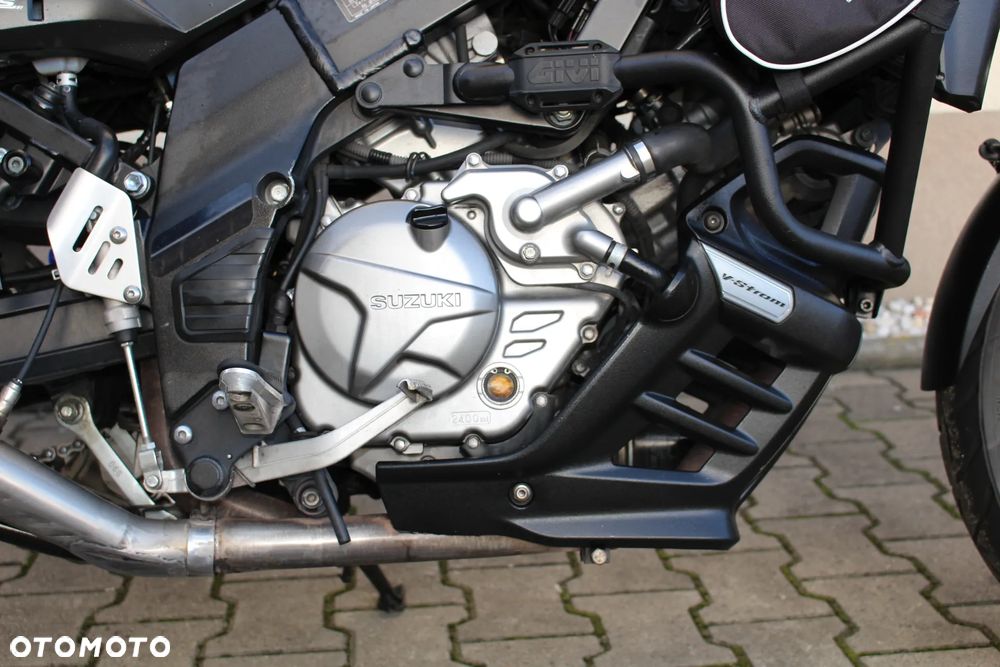 Suzuki V-STROM - 13