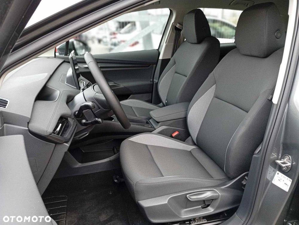 Skoda Elroq 50 55kWh - 11