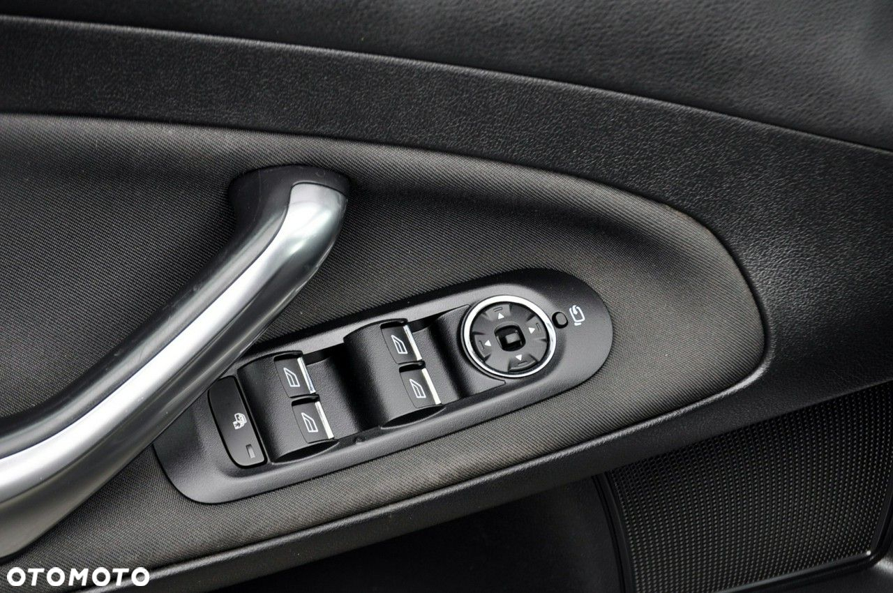 Ford Mondeo - 37