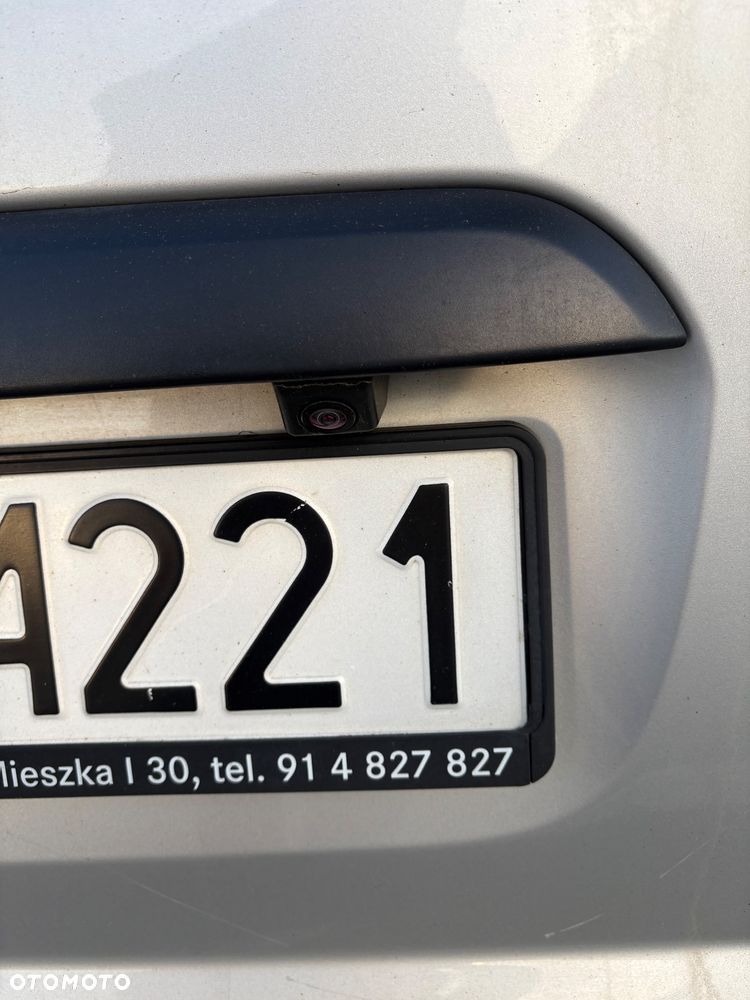 Mercedes-Benz Vito - 10