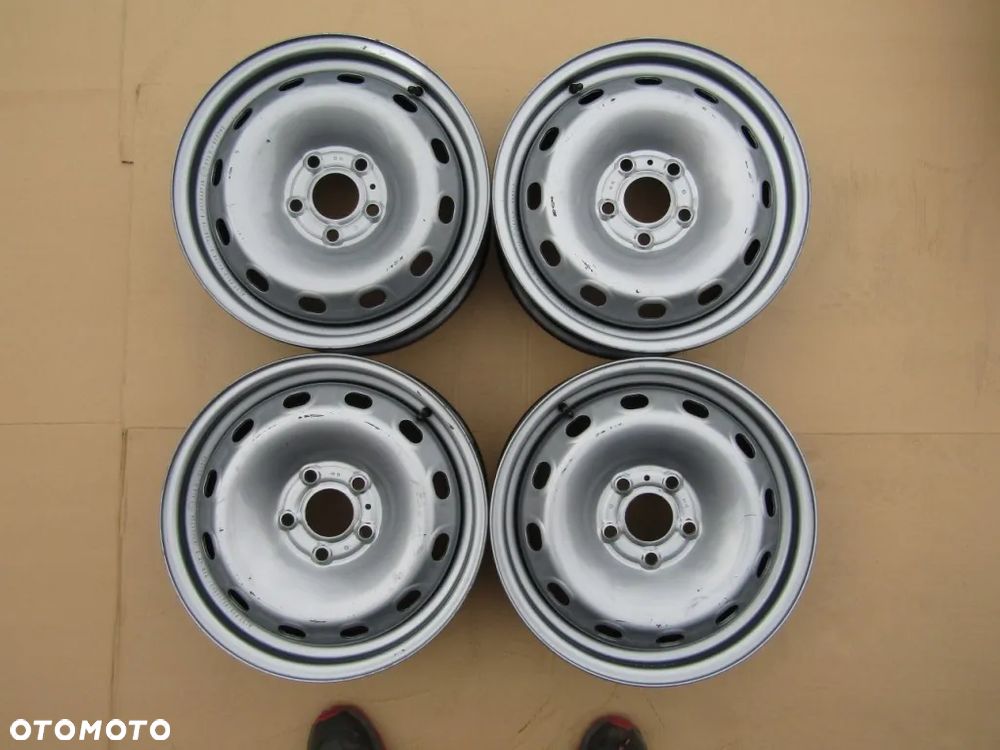 4x Felgi 16 Renault Trafic III Opel Vivaro II 6j 5x114,3 ET50 - 1