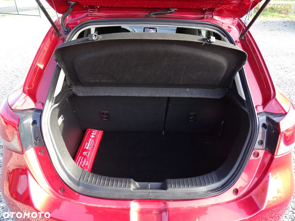 Mazda 2 2015