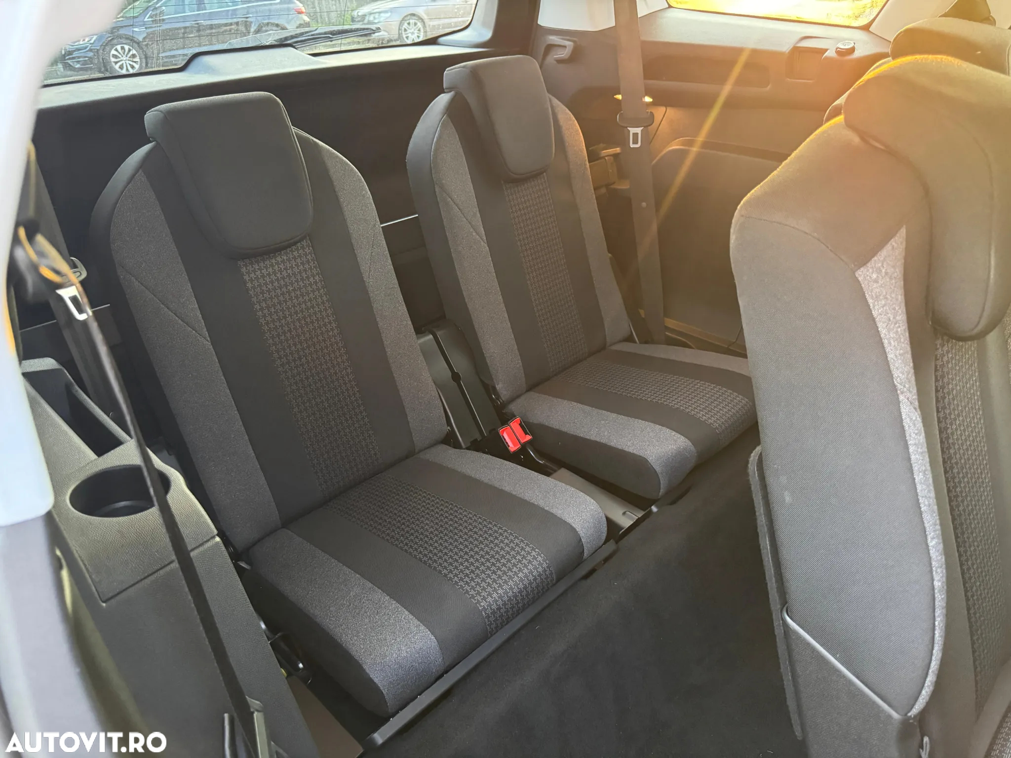 Peugeot 5008 1.5 BlueHDI s&s EAT8 Allure - 16
