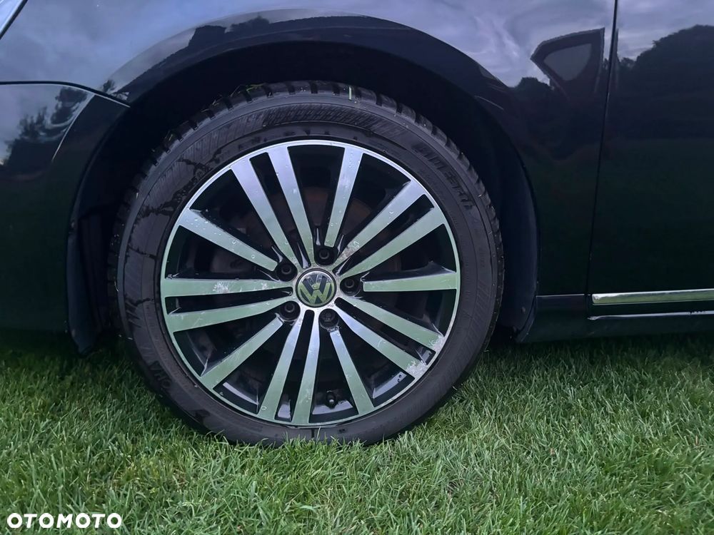 Volkswagen Passat - 13