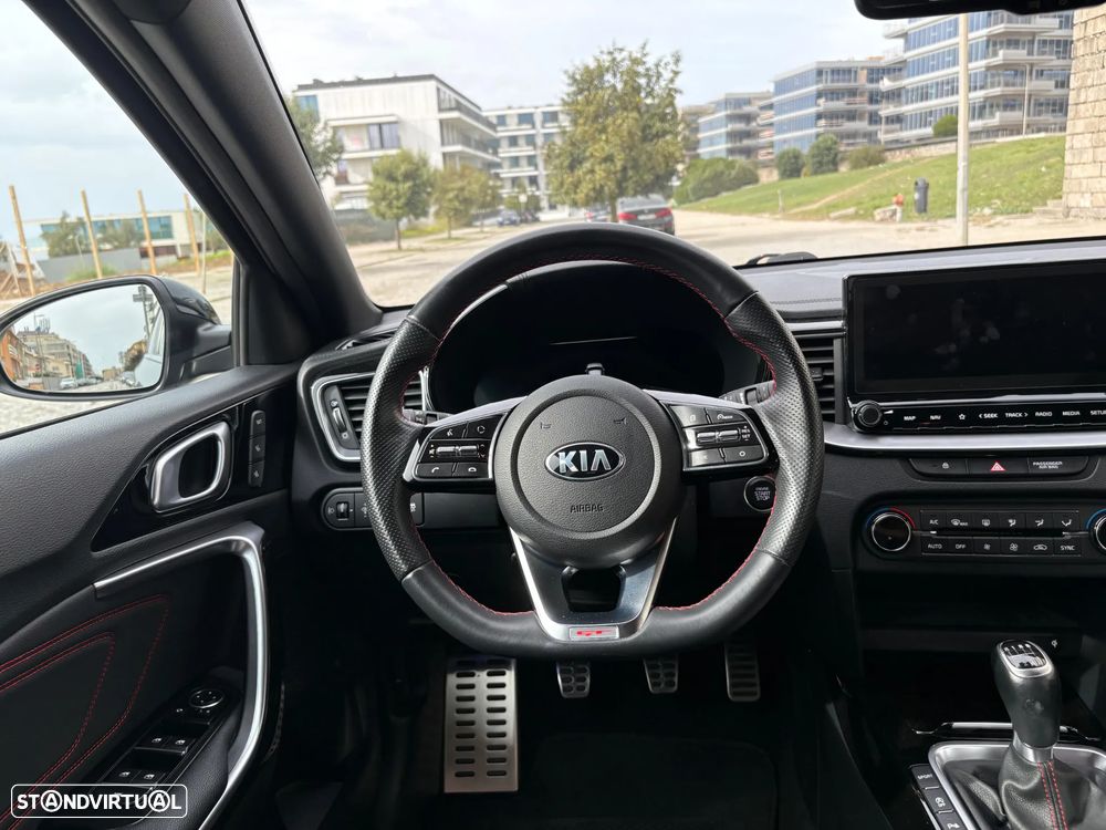 Kia Ceed 1.6 T-GDi GT - 17