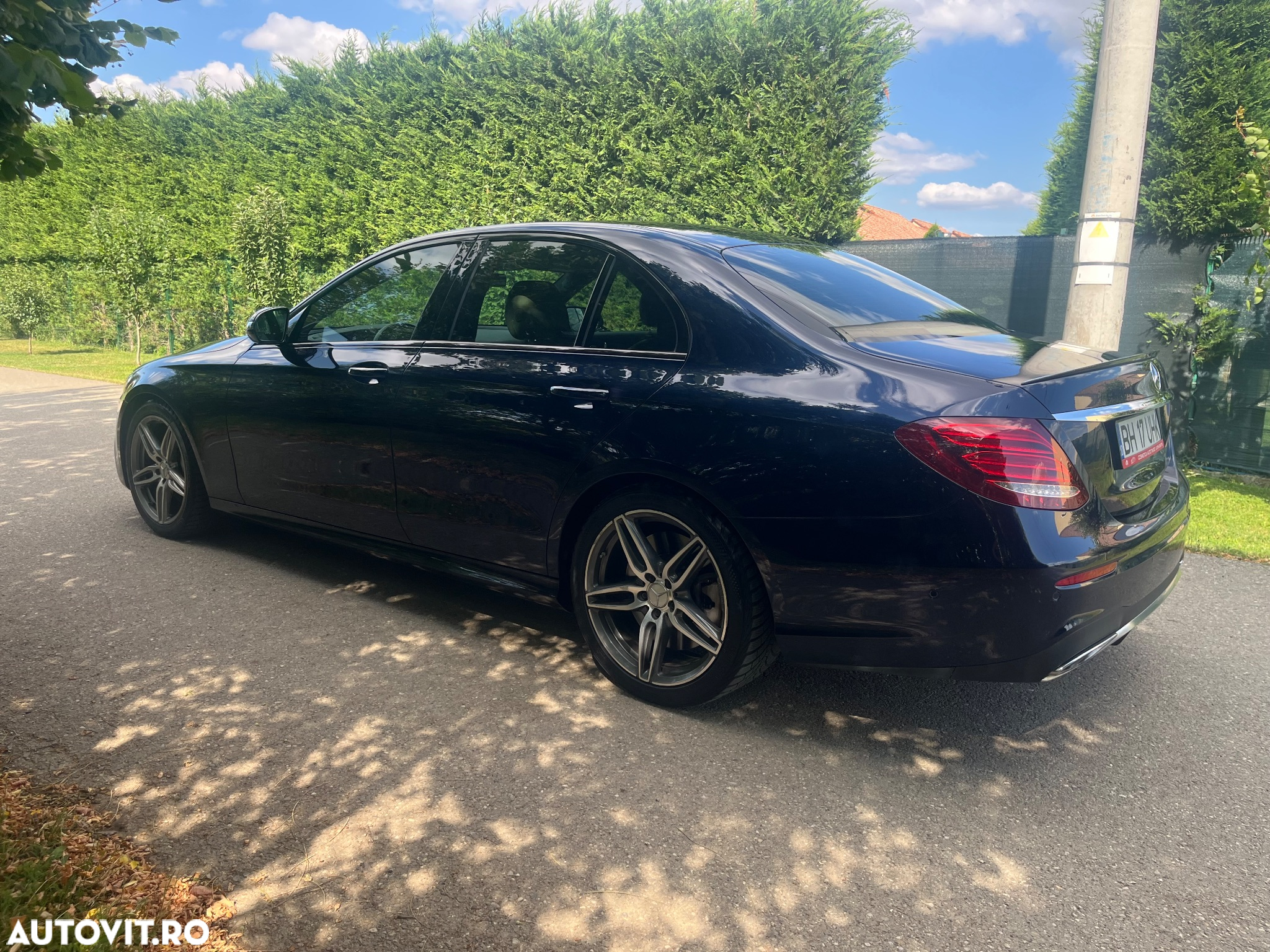 Mercedes-Benz E 43 AMG 4Matic 9G-TRONIC - 14