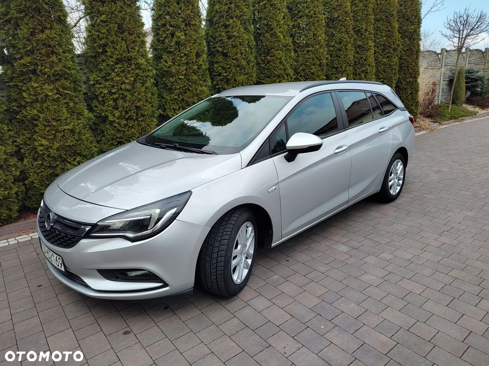 Opel Astra - 1