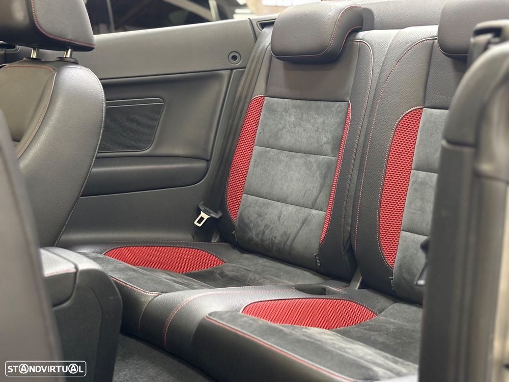 VW Golf Cabriolet 1.6 TDi Lounge - 22