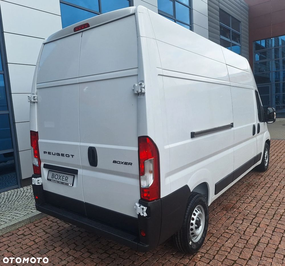 Peugeot Boxer Furgon L3H3 3.5T Diesel 2.2 140 KM Manual - 11