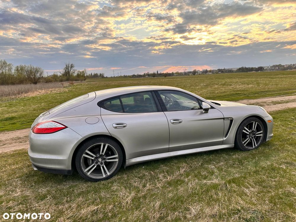 Porsche Panamera PDK - 5
