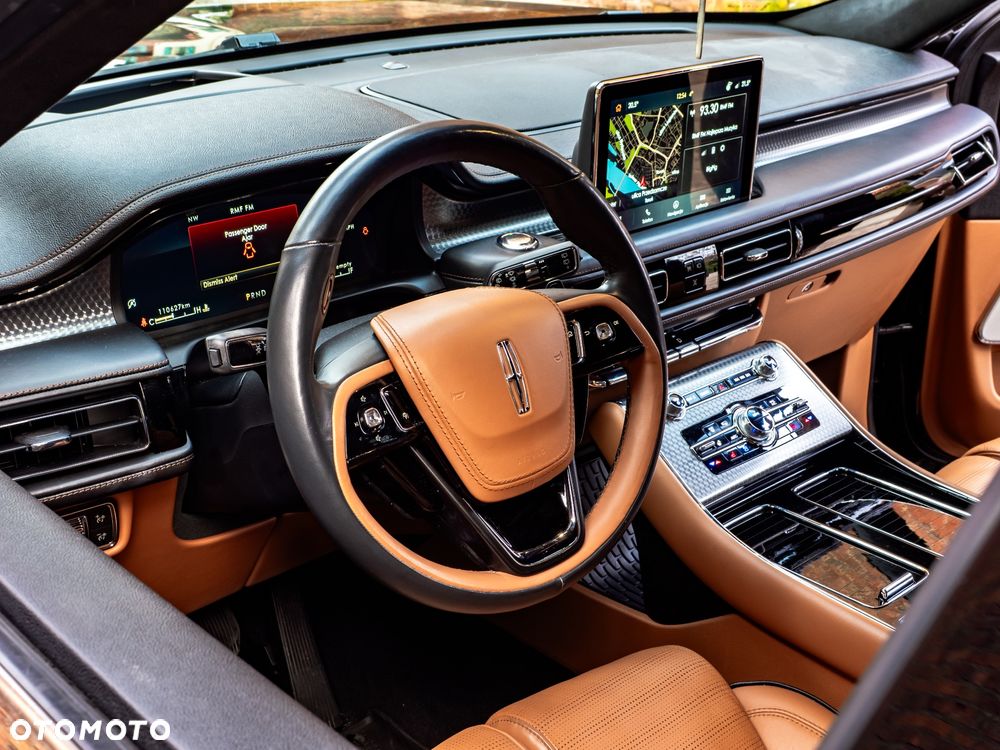 Lincoln Aviator - 23