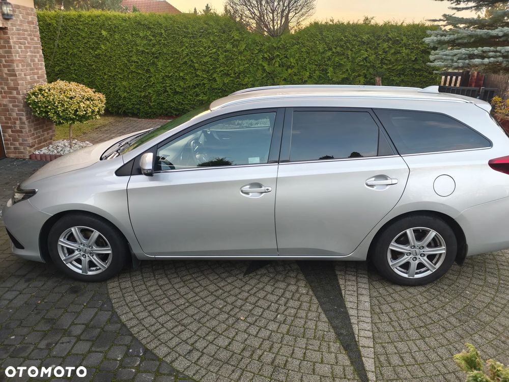 Toyota Auris 1.6 Dynamic - 8