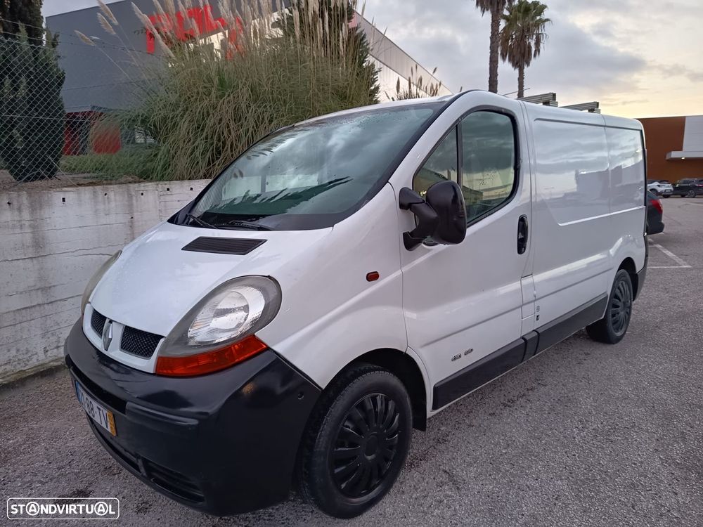Renault Trafic - 1