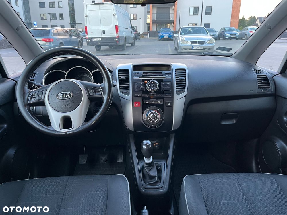 Kia Venga - 6
