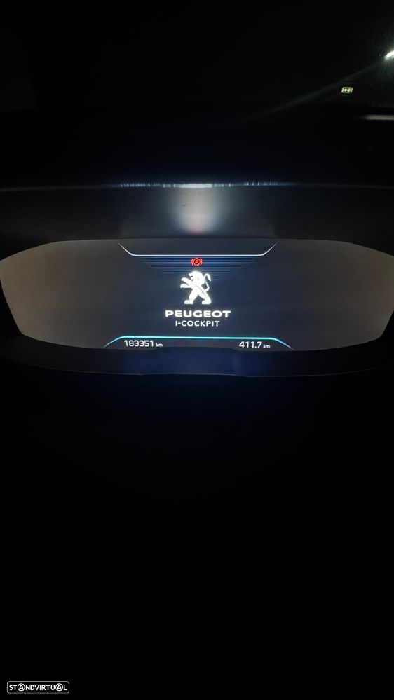 Peugeot 5008 1.5 BlueHDi Allure EAT8 - 4
