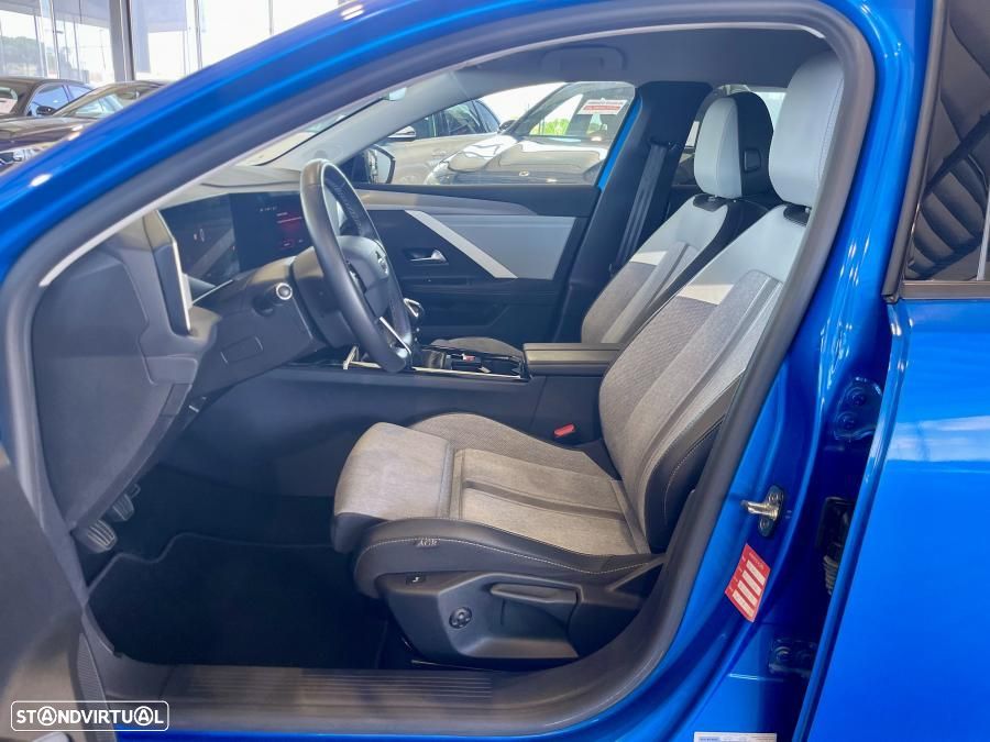 Opel Astra 1.2 T Elegance - 8