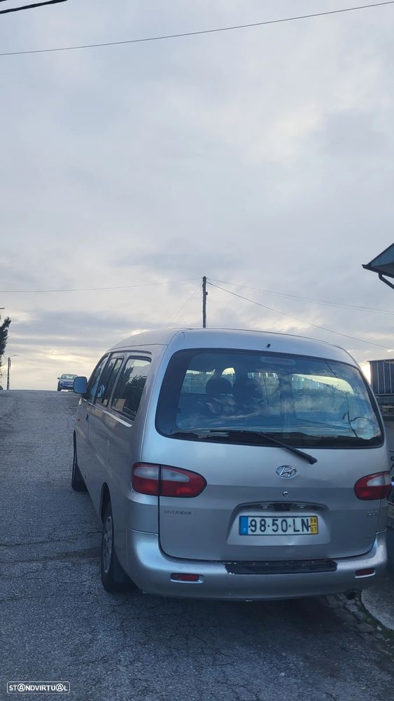 Hyundai H-1 Starex - 2