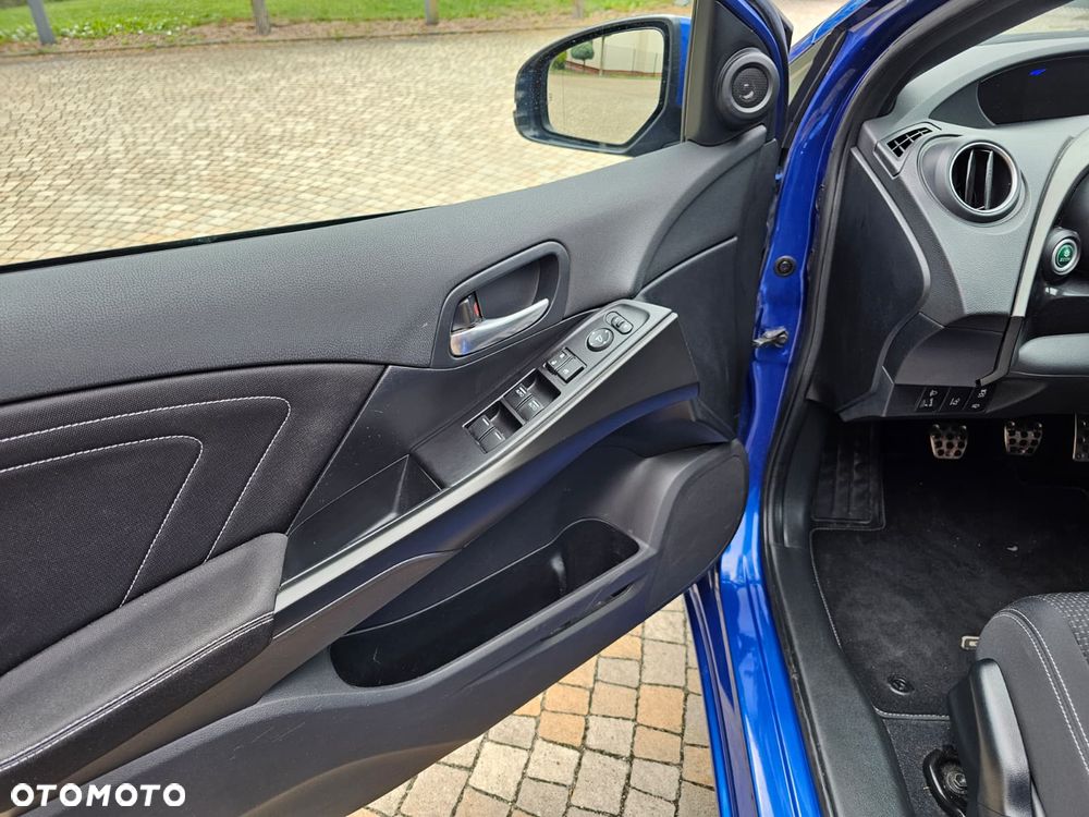 Honda Civic 1.8 i-VTEC Sport Black Edition - 31