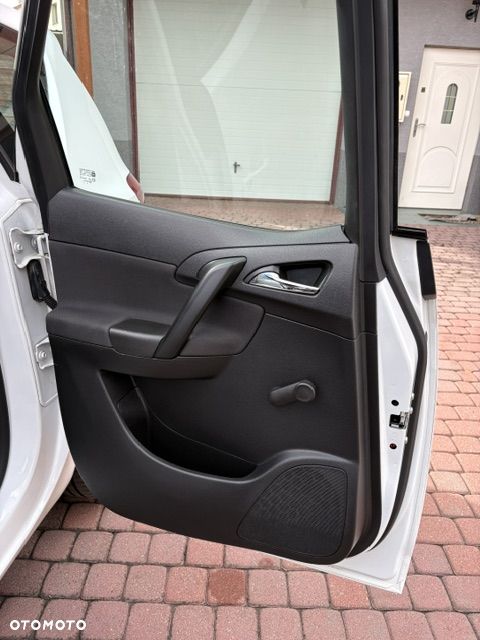Opel Meriva - 19