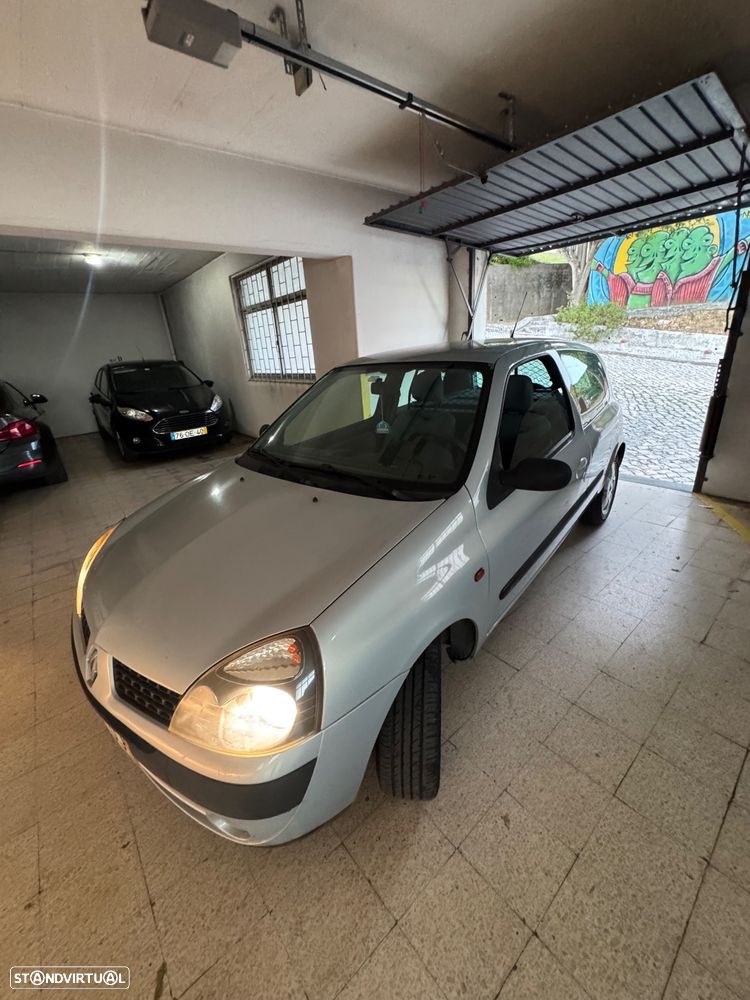 Renault Clio 1.5 dCi Confort Privilège - 10