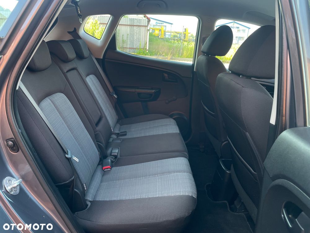 Kia Venga 1.4 CVVT Vision - 13