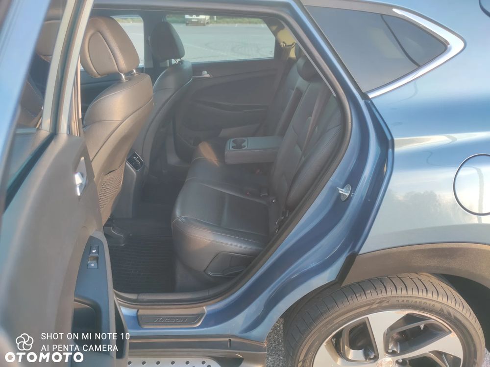 Hyundai Tucson blue 1.7 CRDi 2WD Intro Edition - 21