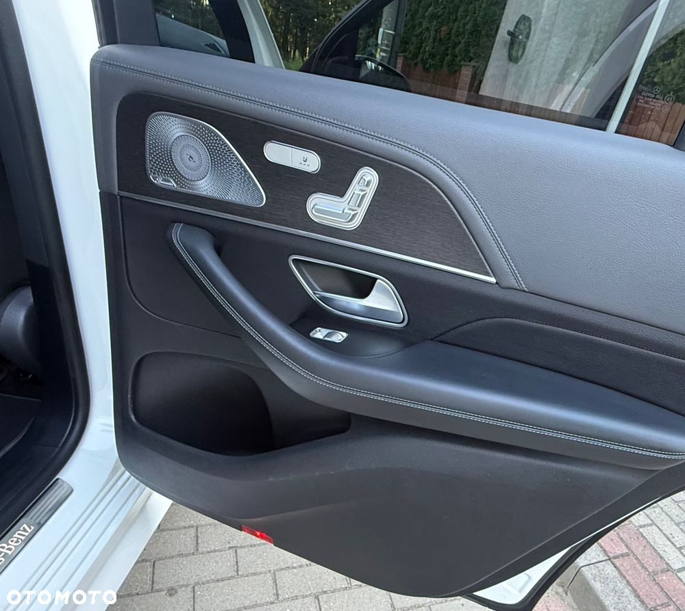 Mercedes-Benz GLS - 13