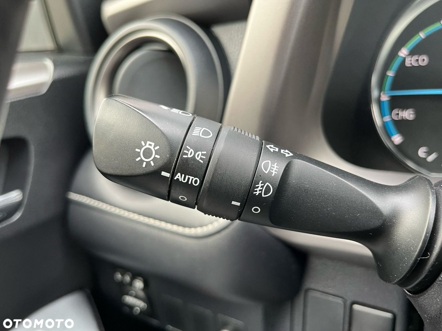 Toyota RAV4 Hybrid Premium 4x4 - 29