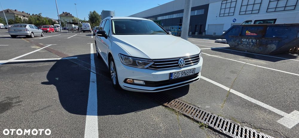 Volkswagen Passat 2.0 TDI SCR DSG Comfortline - 1
