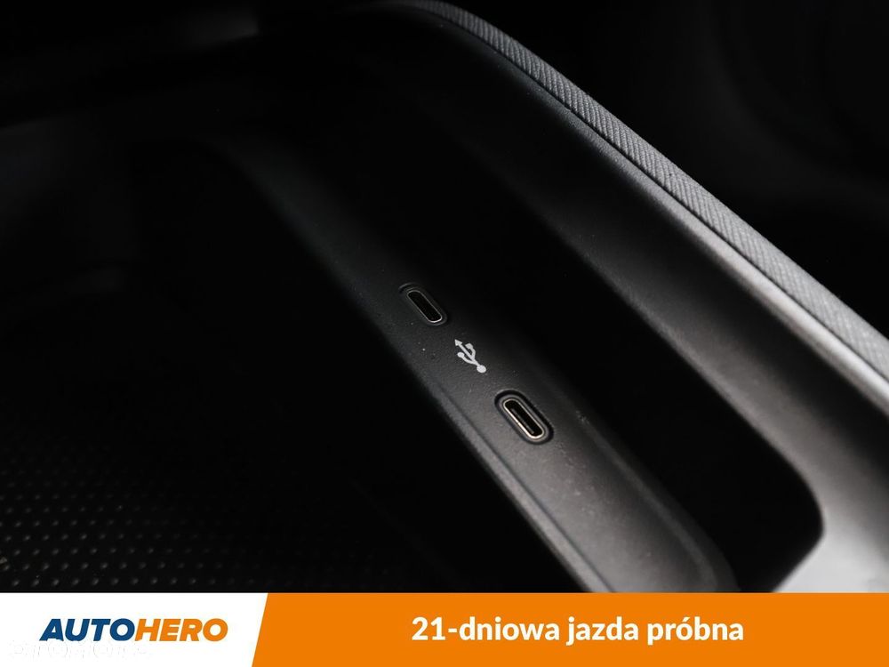 Skoda Kamiq 1.0 TSI Active - 25